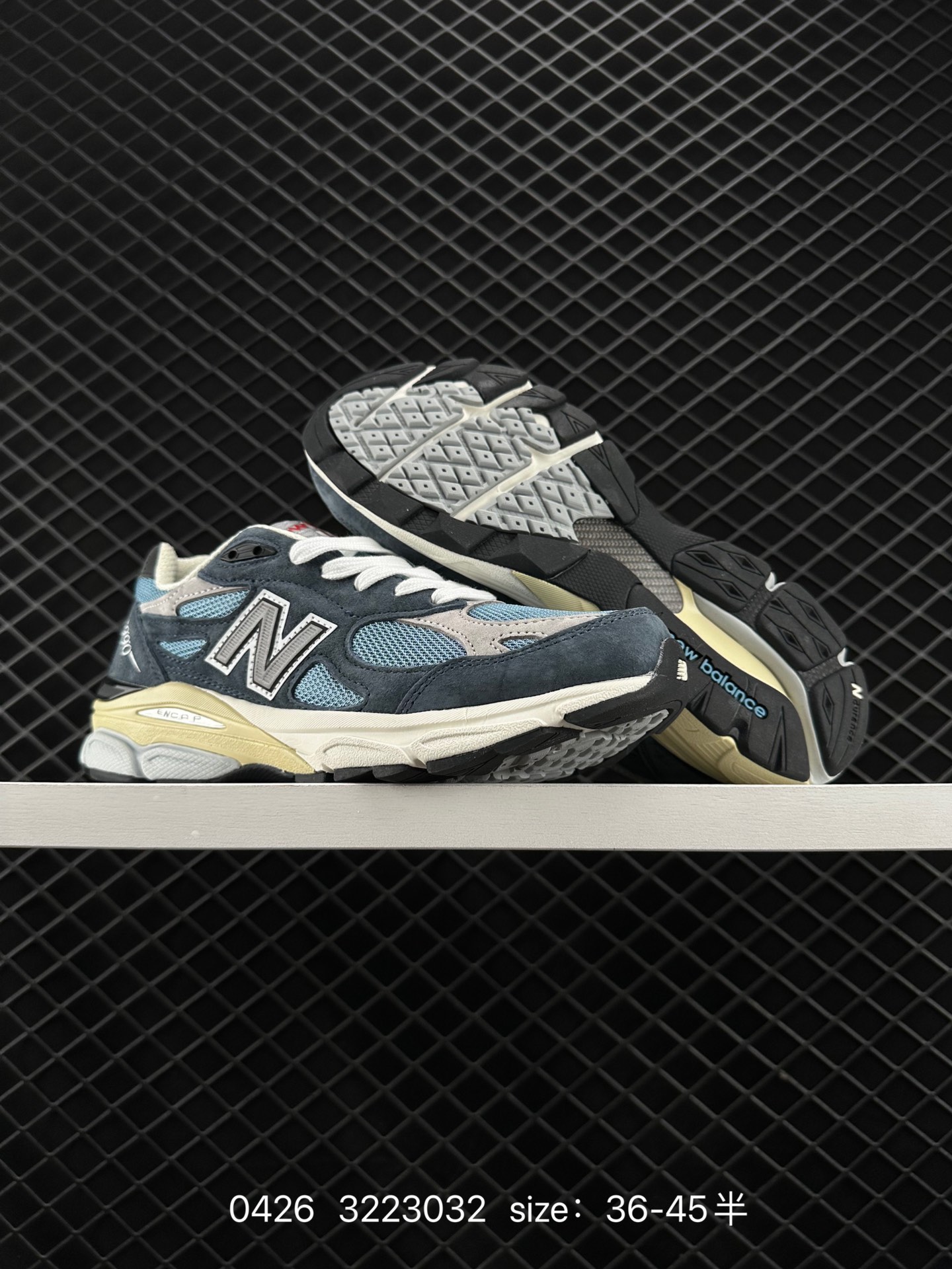 New Balance NB990 V3